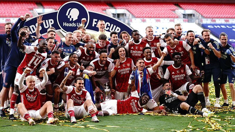 Arsenal là đội bóng xuất sắc nhất với thành tích ấn tượng 14 lần nâng cúp vô địch