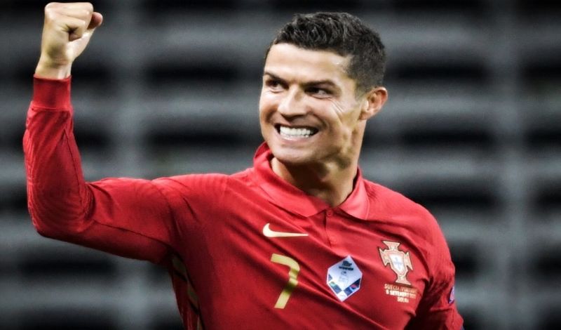 Bật mí Ronaldo là cầu thủ nước nào