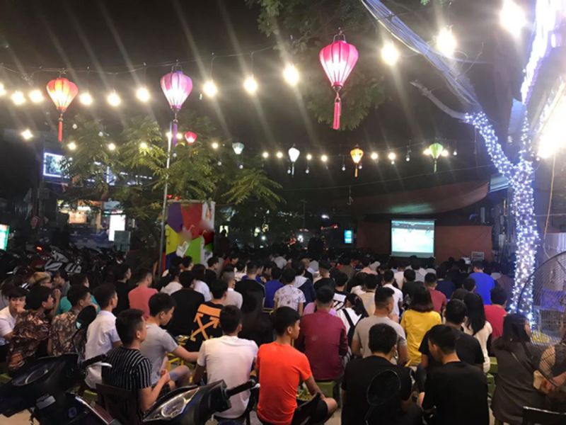 Cơ hội khi mở quán cafe bóng đá